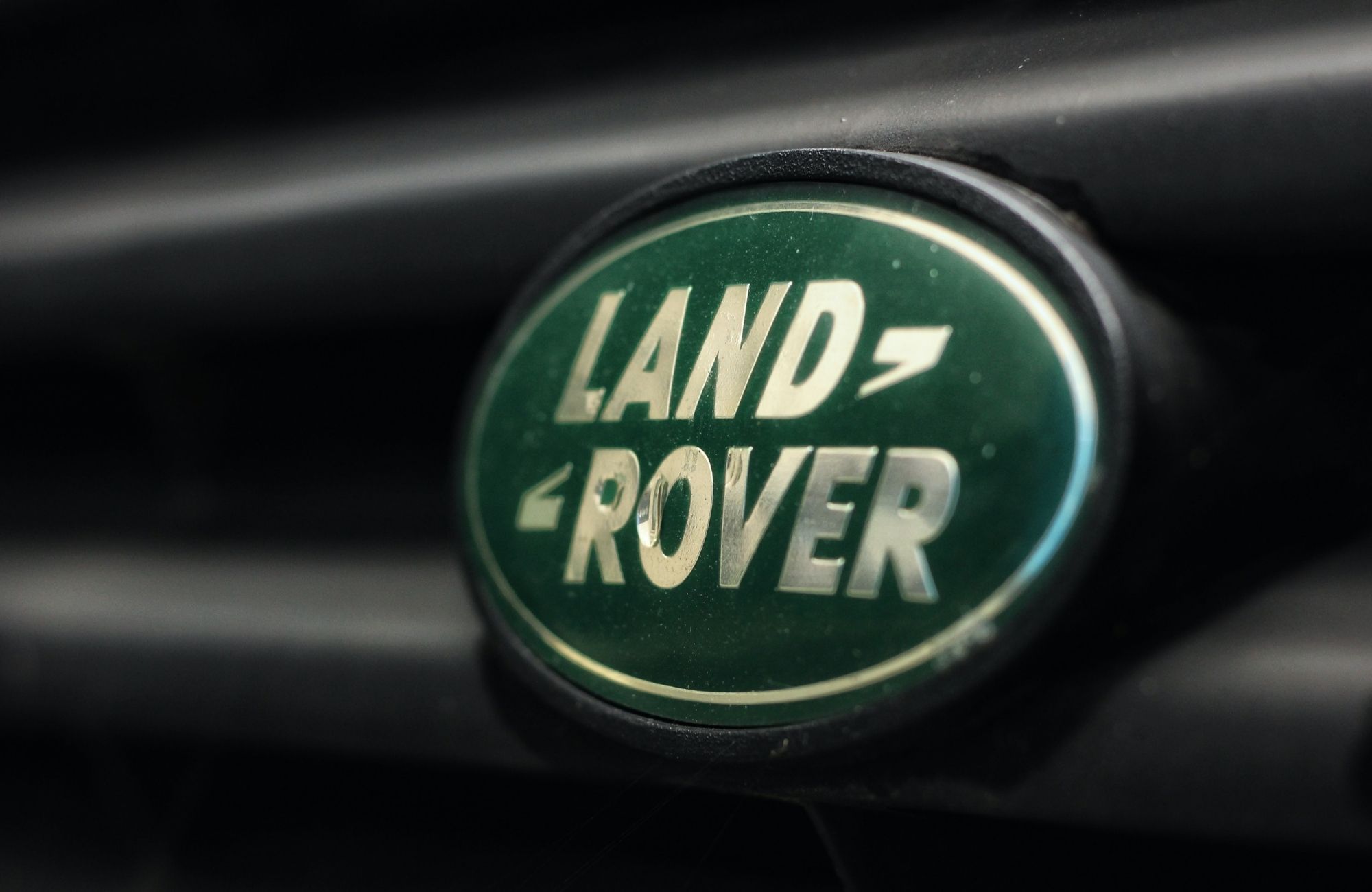 Land Rover badge